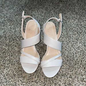 Cute wedges in nude color size 8,5